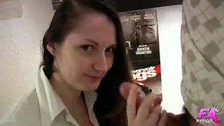 Pornodolares: fucking a hobo right from the street