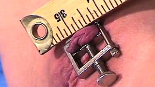 Nude woman thrashing clip with bondage