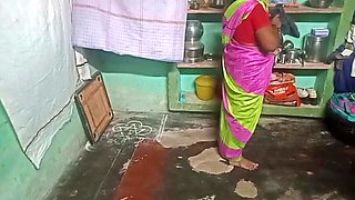 Desi Aunty Home Cleaning Sex with His House Owner