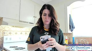 BustyCiara Sex chatroom at CharmCams