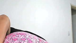 I Like to Show off Like This on Live Streams with Shorts Punched in the Ass