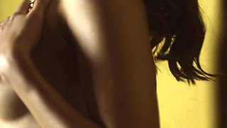 Big ass babe strips in basketball court