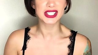 Big boobs milf masturbates with her dildo
