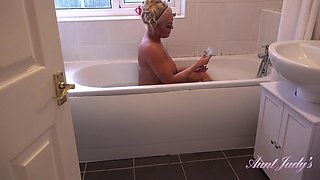 Spying on Auntie Rebecca in the Bathtub