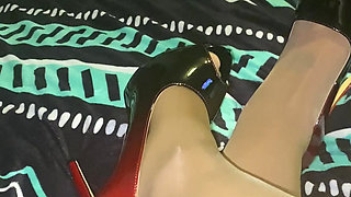 Legs, heels, and pantyhose