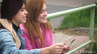 dating lesbo beautiful