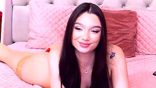 Brunette Solo Webcam Masturbation