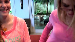 Hot Nude Amateur MILFs Beach Voyeur Close Up Pussy