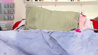 Sultry beauty captivates with daring chat passion in thrilling intimate play