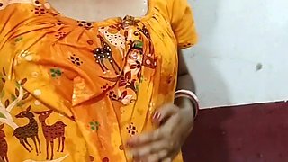 Desi Girl Bathing