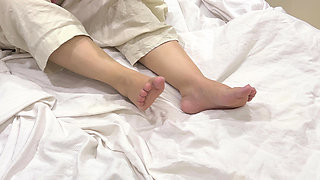 Relaxing Sensual Feet and Leg Massage Session