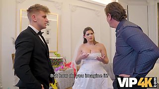 VIP4K. Bride spreads her legs in front of the wedding manager