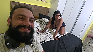 Couple Becomes Camgirl for a Day! Hot Mobile Show Leads to Blowjob and Delicious Sex!