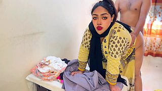 Tailor Fucked Big Assed Ayesha Aunty - Desi Big Ass Aunty Fucked by Tailor in Shop
