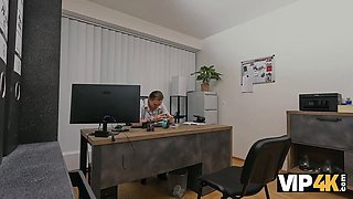 Vip4k. my Tight Pussy is the main key to get the loan