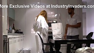 Married Cheating MILF Jazmyn Aka Kitana At Industry Invaders