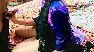 I Showed Blue Film to Indian Hot Sexy Aunty, Fucked Her and Made Her Lick My Dick Too