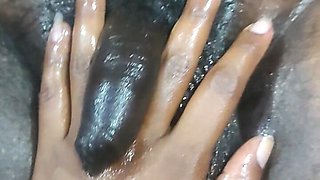 Marathi Bhabhiji Handjob with Oil to Her Stepfather in Full Mood XXX