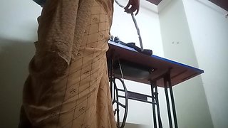 Telugu Aunty Fucking with Neighbour Tailor Guy Dirty Talks About Telugu-fuckers