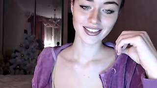 Close up teen wet pussy orgasm