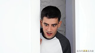 Roommates With Fuck Buddy Benefits 2 With Jordi El Nino Polla, Tina Fire - Brazzers
