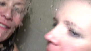 Lesbian shower with dulcemorena and young minitommy