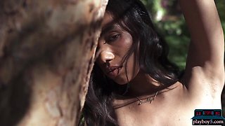 Ebony cougar with big natural breast solo