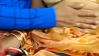 Desi Bhabhi Old Video When She Was Girl.