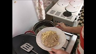 Amateur Housewife Ass Fucked and Cumshot in the Ass by a Big Cock in the Kitchen