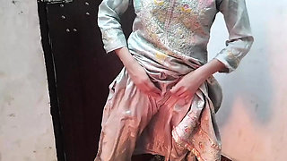 Bhabhi ko gandi video dikha kar jabar dasti pela
