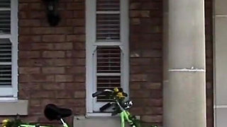 Party ends with sexy trio in the bathtub