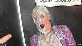 Glory hole cumshot wanker