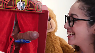 Surprise for a Cute Inexperienced Doll Big Cock with a Bow