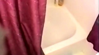 Stepsister 21 shaving legs and twat (spy cam)