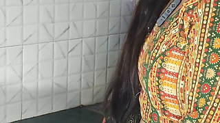 Hot Indian Couple Enjoy in Kitchen Desi Couple Having Sex in Kitchen