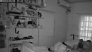 Real cam amateur couple having homemade sex in the room