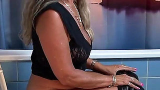 Toilet Talk with Girlfriend