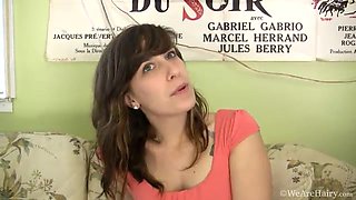 Meet flexible natural Nixi - WeAreHairy