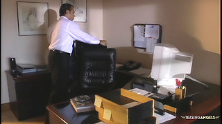 The boss decides to hardcore fuck his attractive blonde secretary in her shaved cunt.