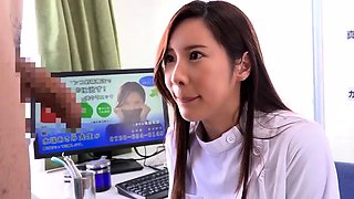 Asian masseuse fetish babe gives blowjob to her lucky client