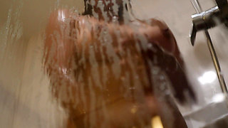 See Big Boobs During Bath Session Making Hard