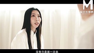 Watch stunner Xia Qing Zi's action