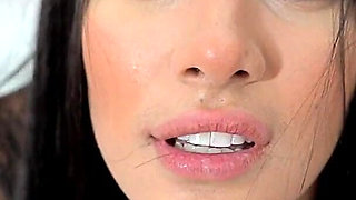 Joy Burning Ambar Prada Gives Me a Messy Blowjob Until I Cum