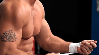 Musculed stud buttfucking his lover