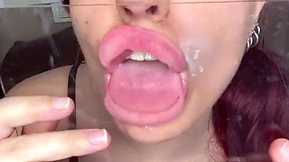 Webcam milf with breast milk live hardcore masturbate