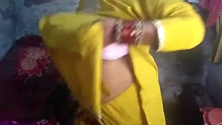 Young Stepson Eats Stepmom's Pussy and Pounds Her Big Ass Hard - Hindi Audio