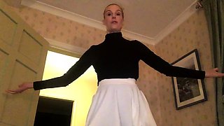 Amateur young brunette enjoys dildo on solo masturbation