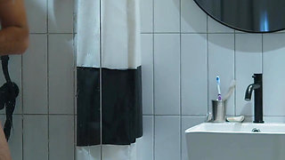 Home Sex in the Shower. Real Couple Makes Love