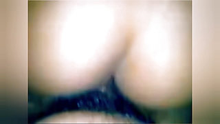 Desi Bhabhi gets let night having fun to her pussy.