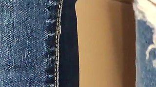Nach Dem Job Noch Ein Nylon Footjob in Jeans